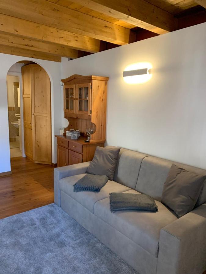 Alpin Moon Apartment Temù Екстериор снимка